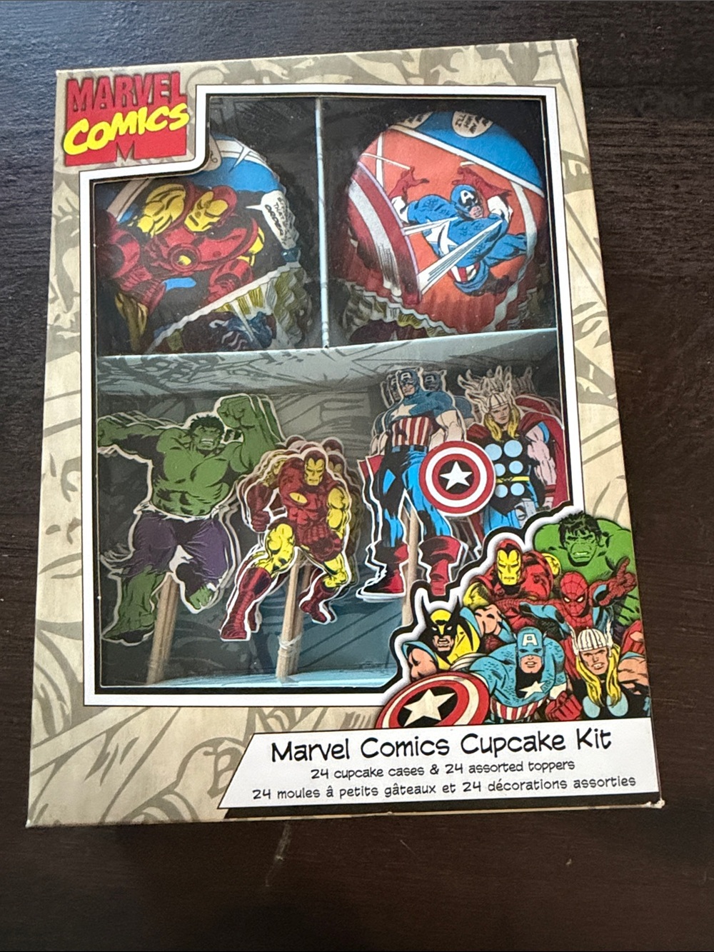 Williams-Sonoma Marvel Comics
Cupcake Kit, NIB
